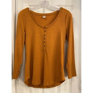 Old Navy mustard yellow 3/4 sleeve top